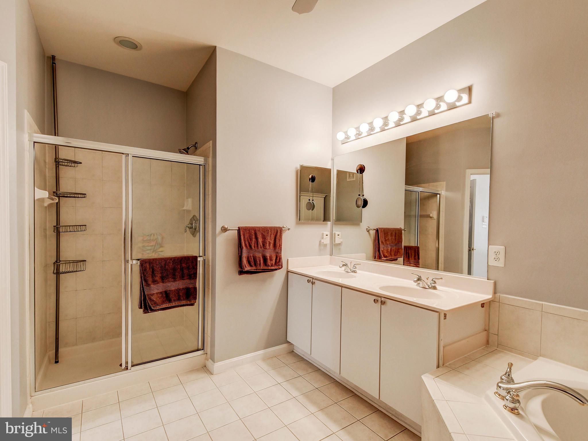 GREY ROCK VILLAS - Residential