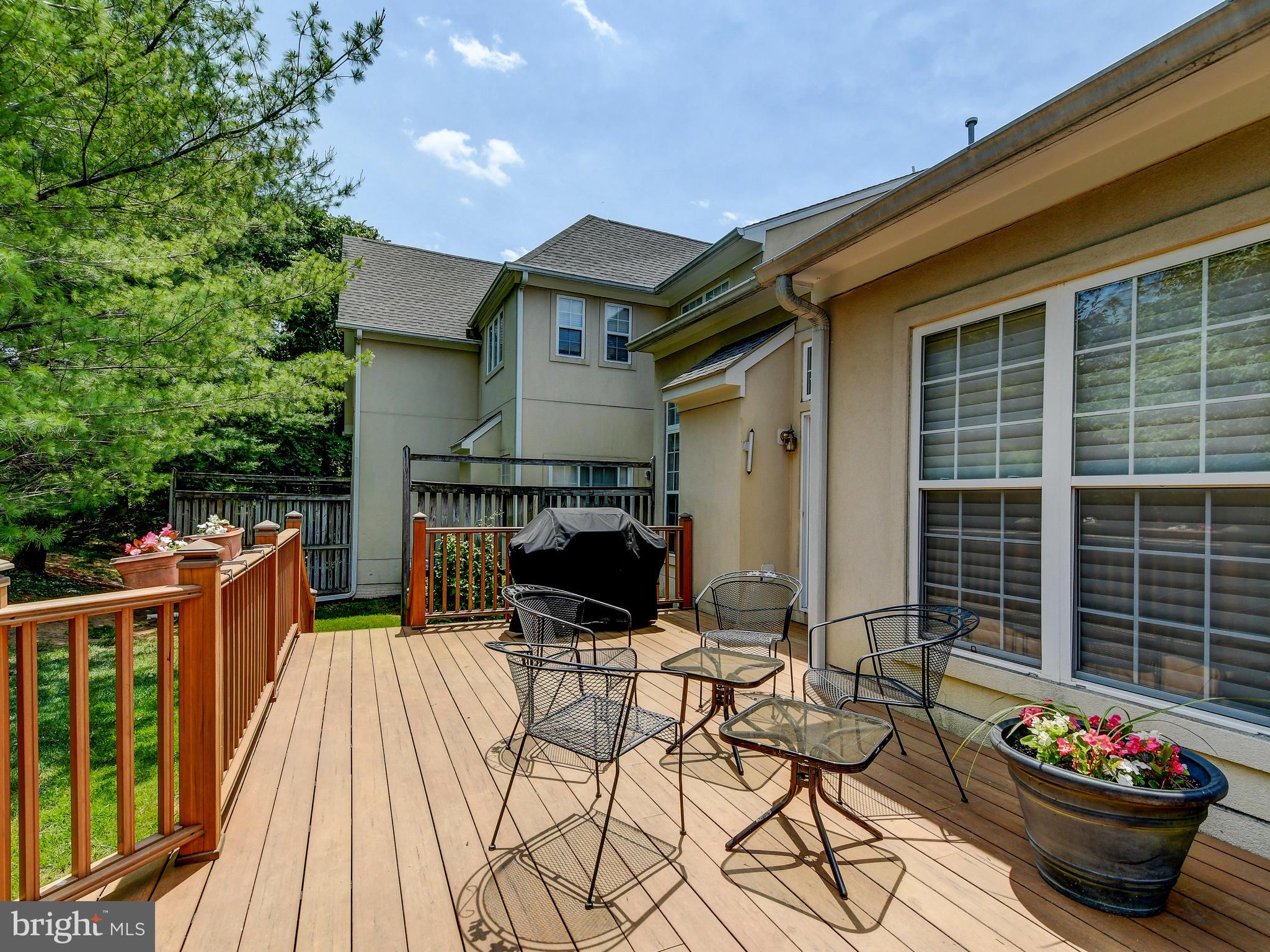 GREY ROCK VILLAS - Residential