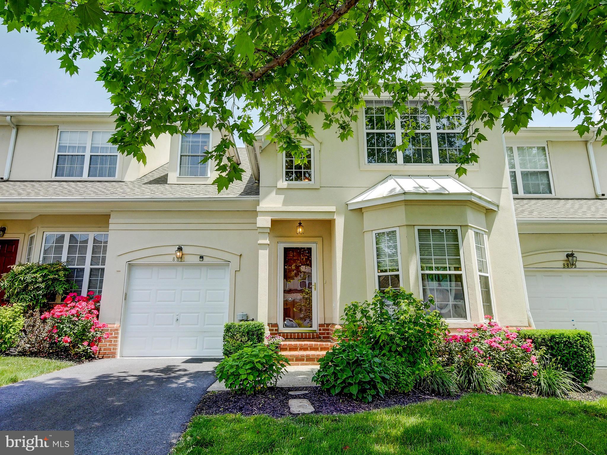 GREY ROCK VILLAS - Residential