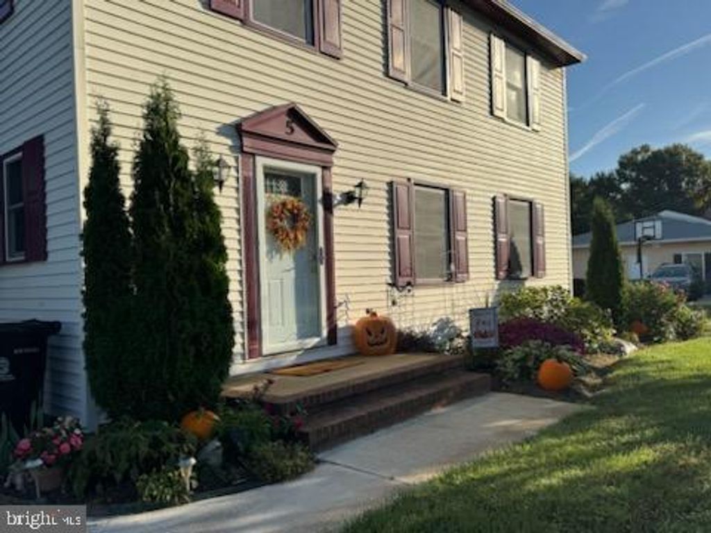 Photo of 5 Drew Court, DOVER, DE 19901 (MLS # DEKT2040340)