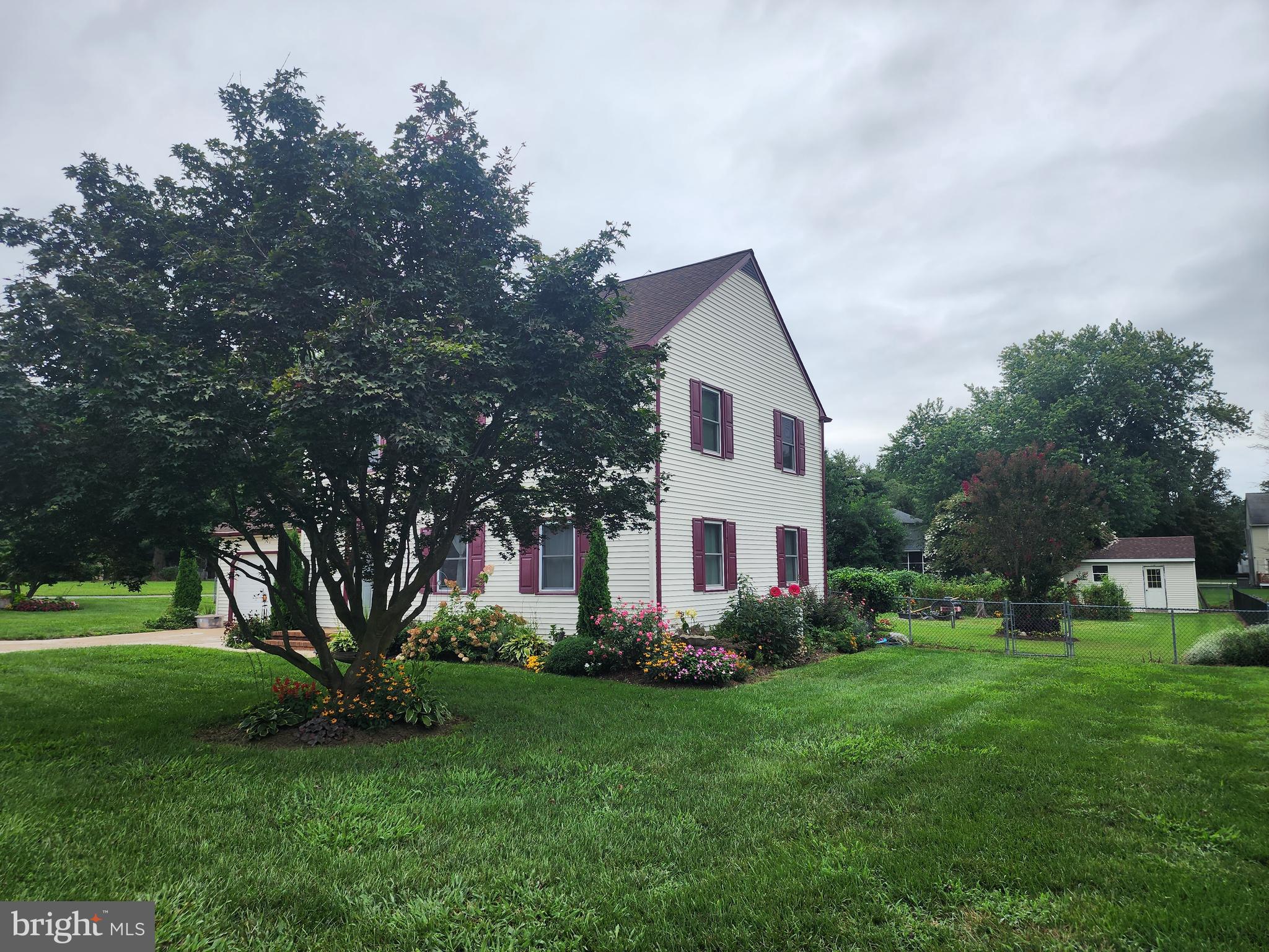 5 DREW COURT