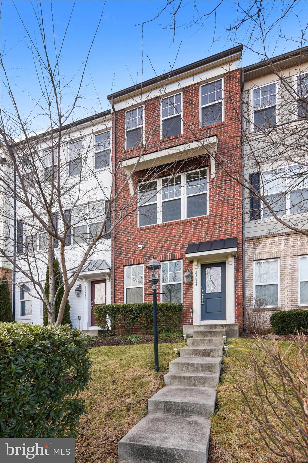 EAST GATE ONE - Residential Lease