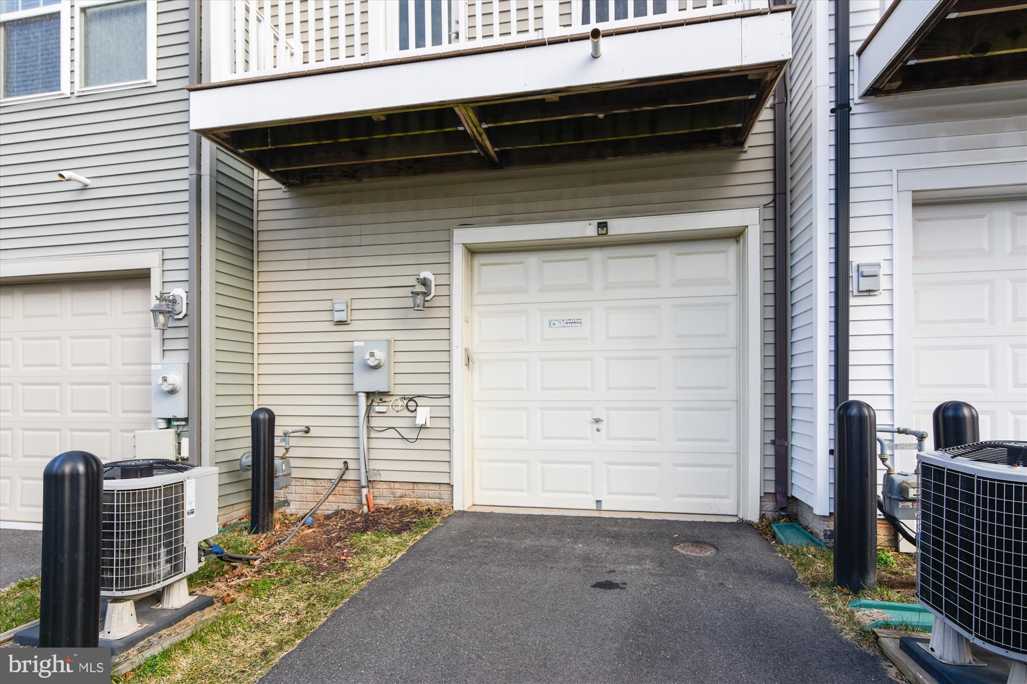 EAST GATE ONE - Residential Lease