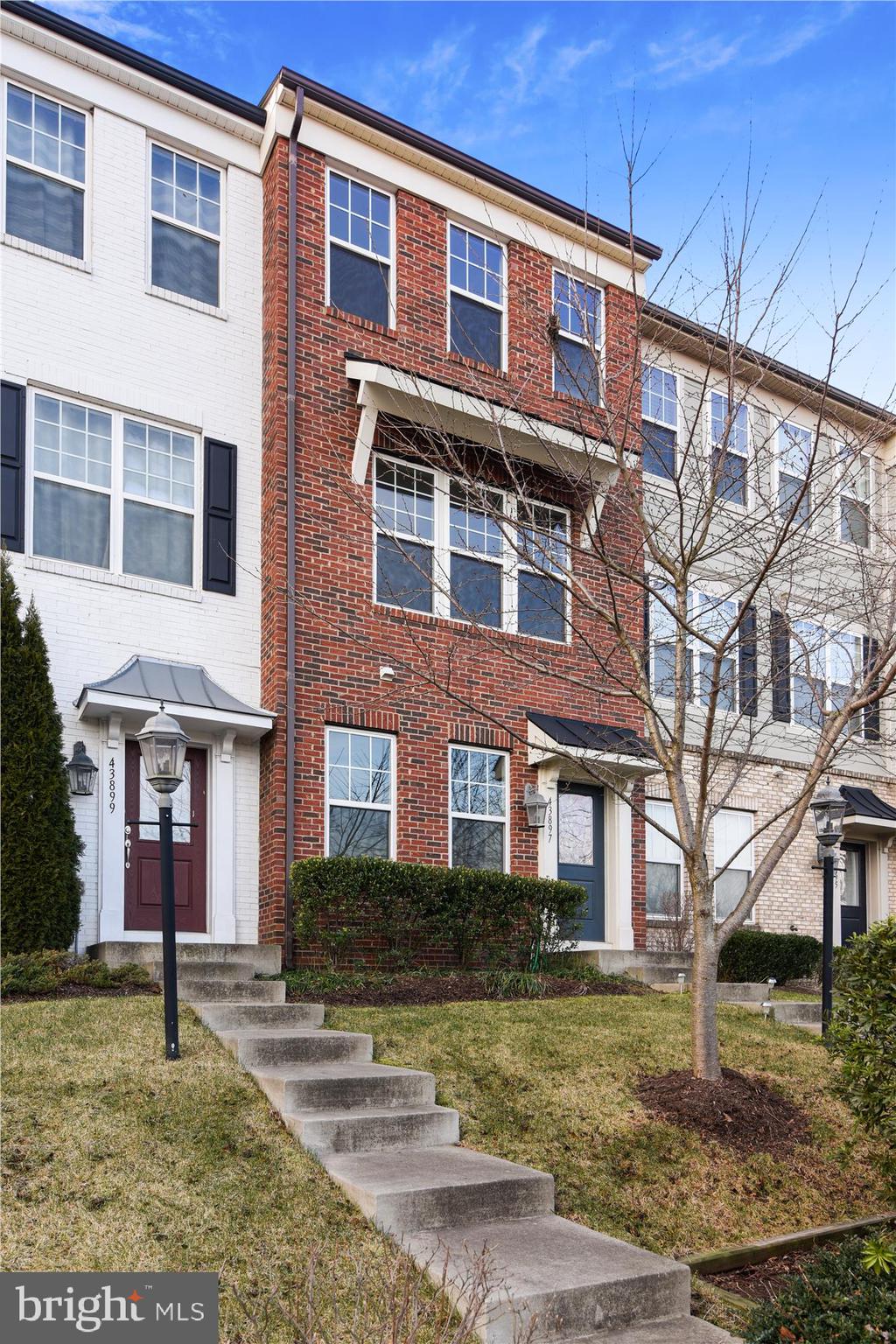 EAST GATE ONE - Residential Lease