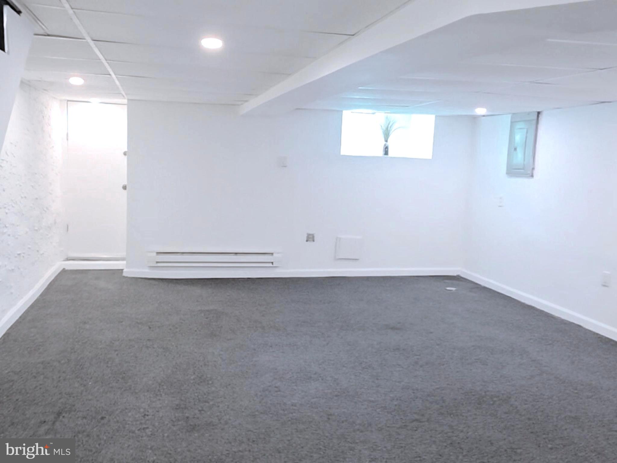 GERMANTOWN (EAST) - Residential