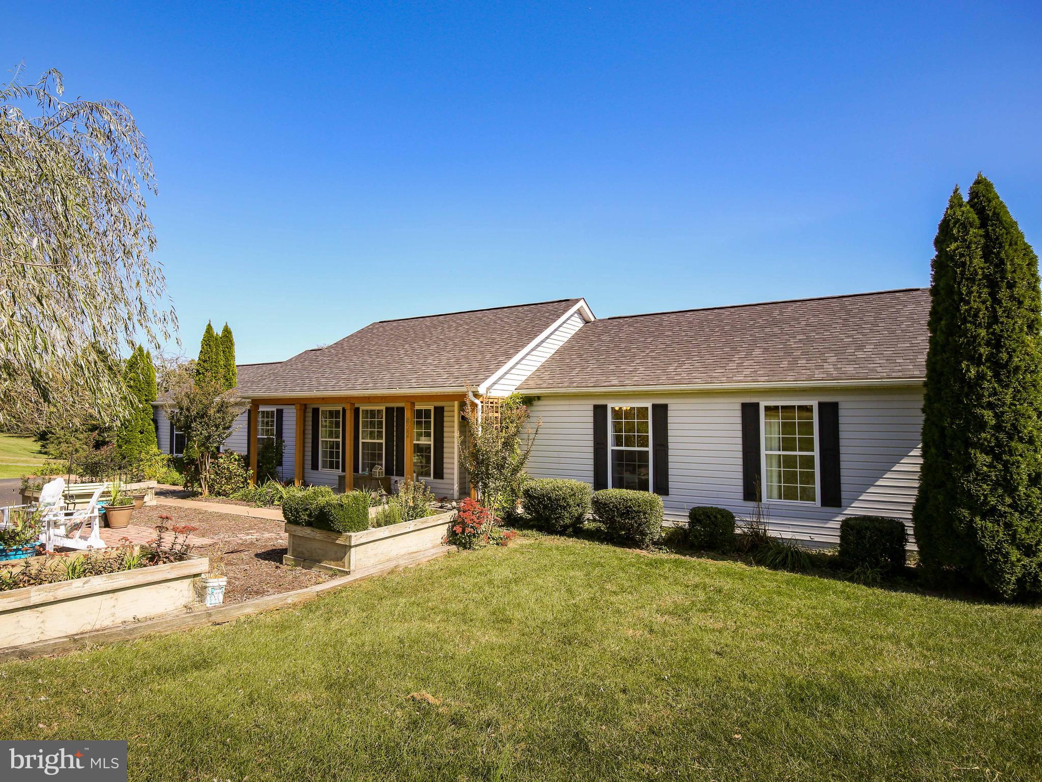 PEMBROKE GROVE - Residential