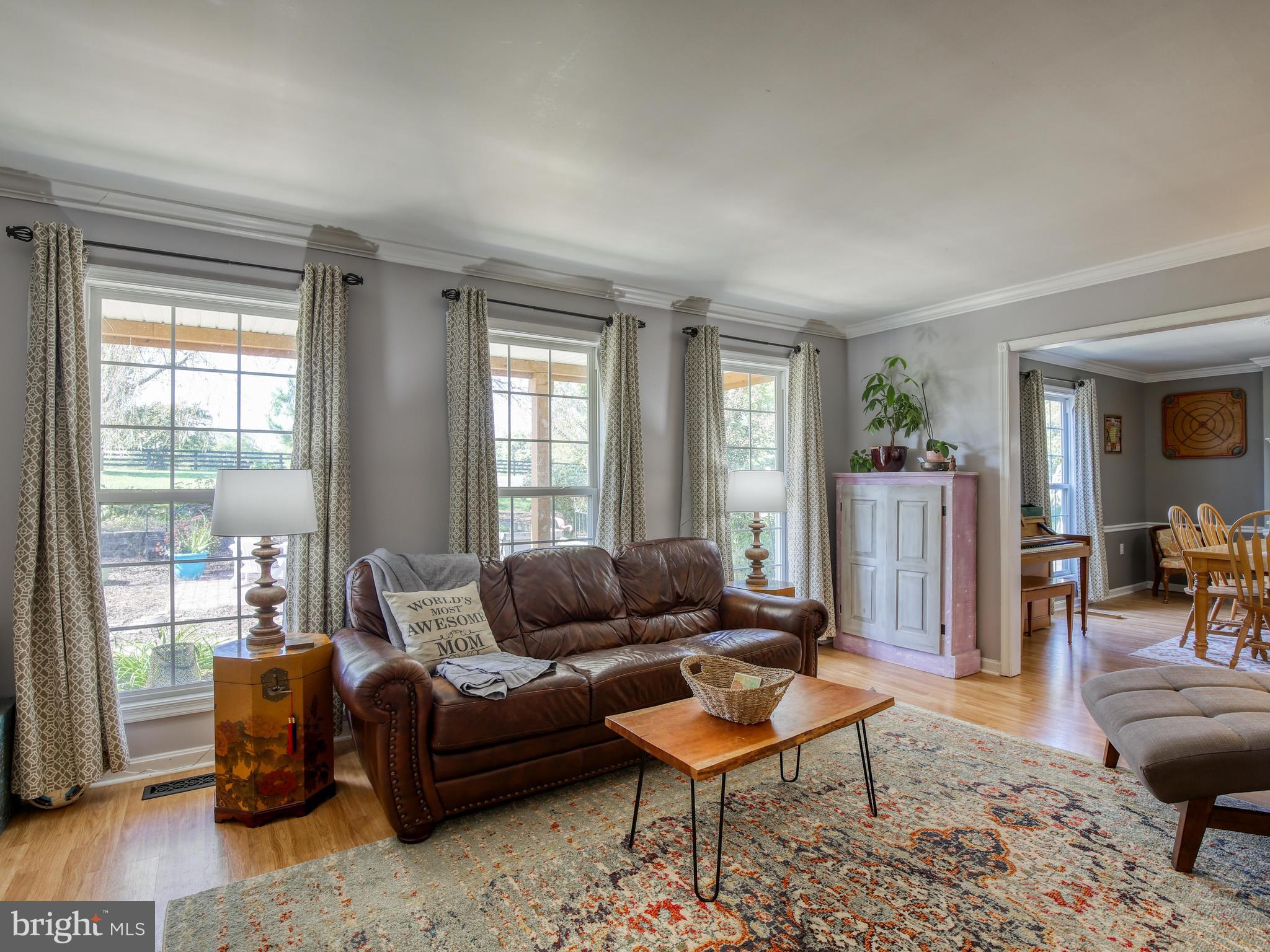 PEMBROKE GROVE - Residential