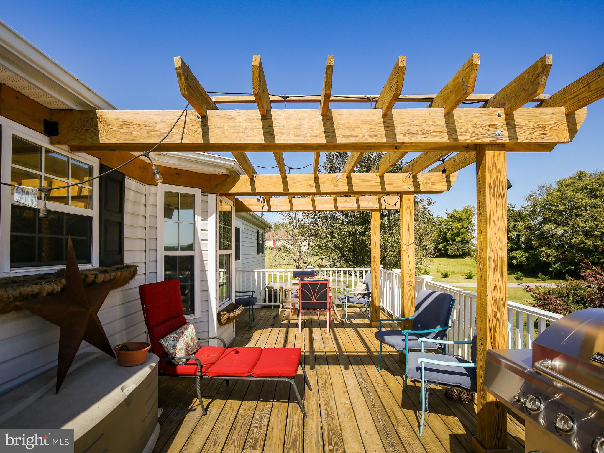 PEMBROKE GROVE - Residential