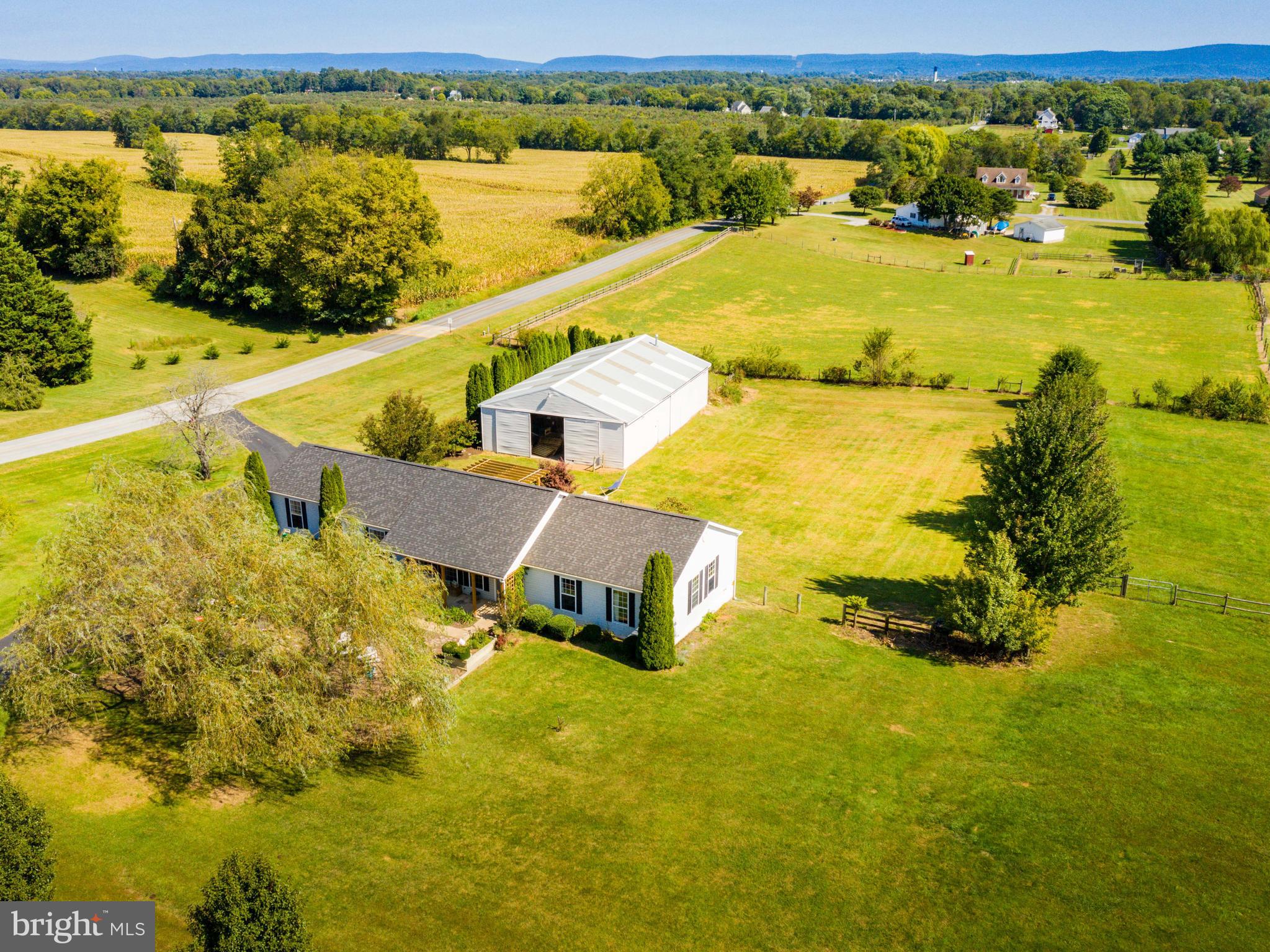 PEMBROKE GROVE - Residential