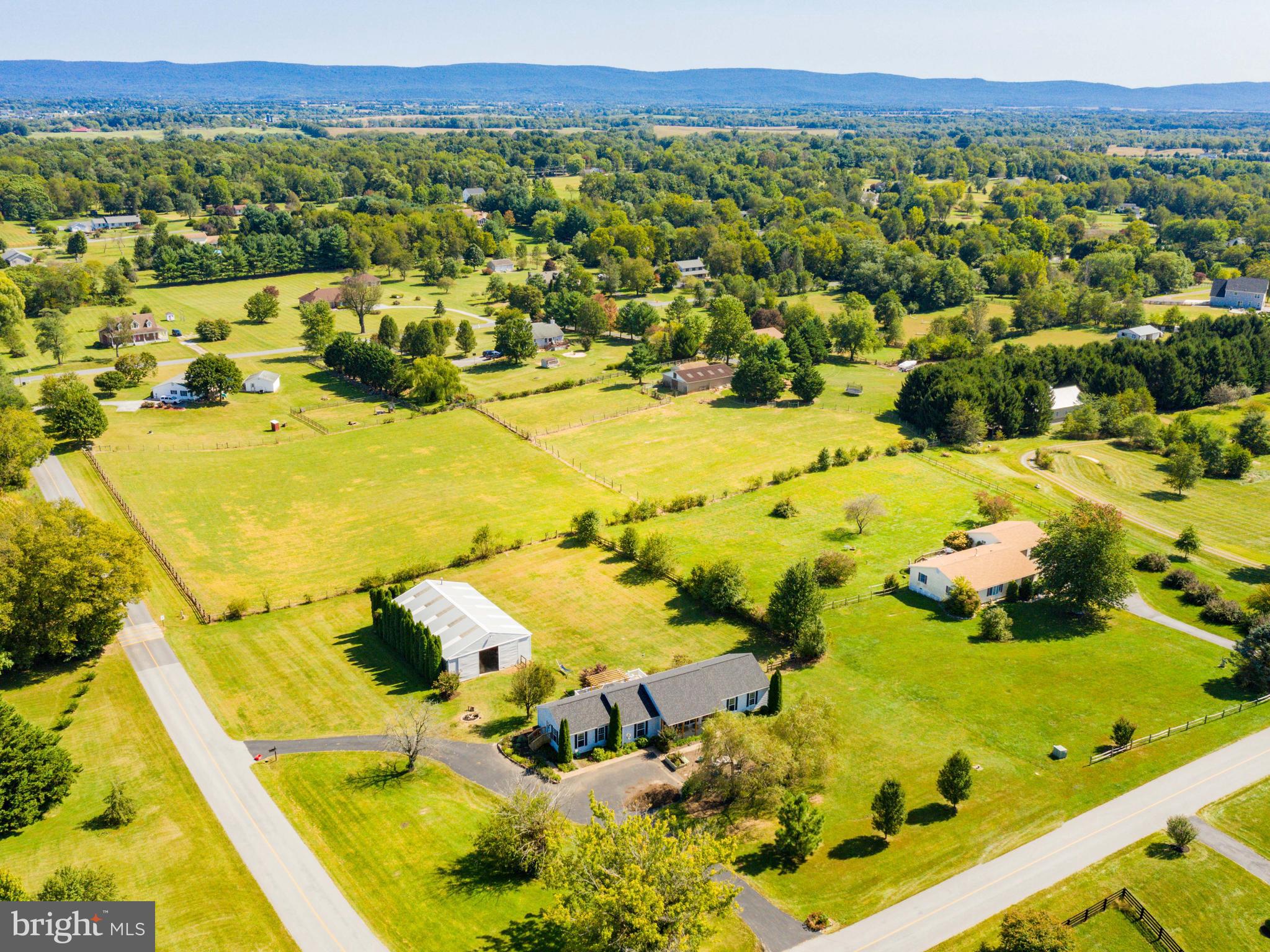 PEMBROKE GROVE - Residential