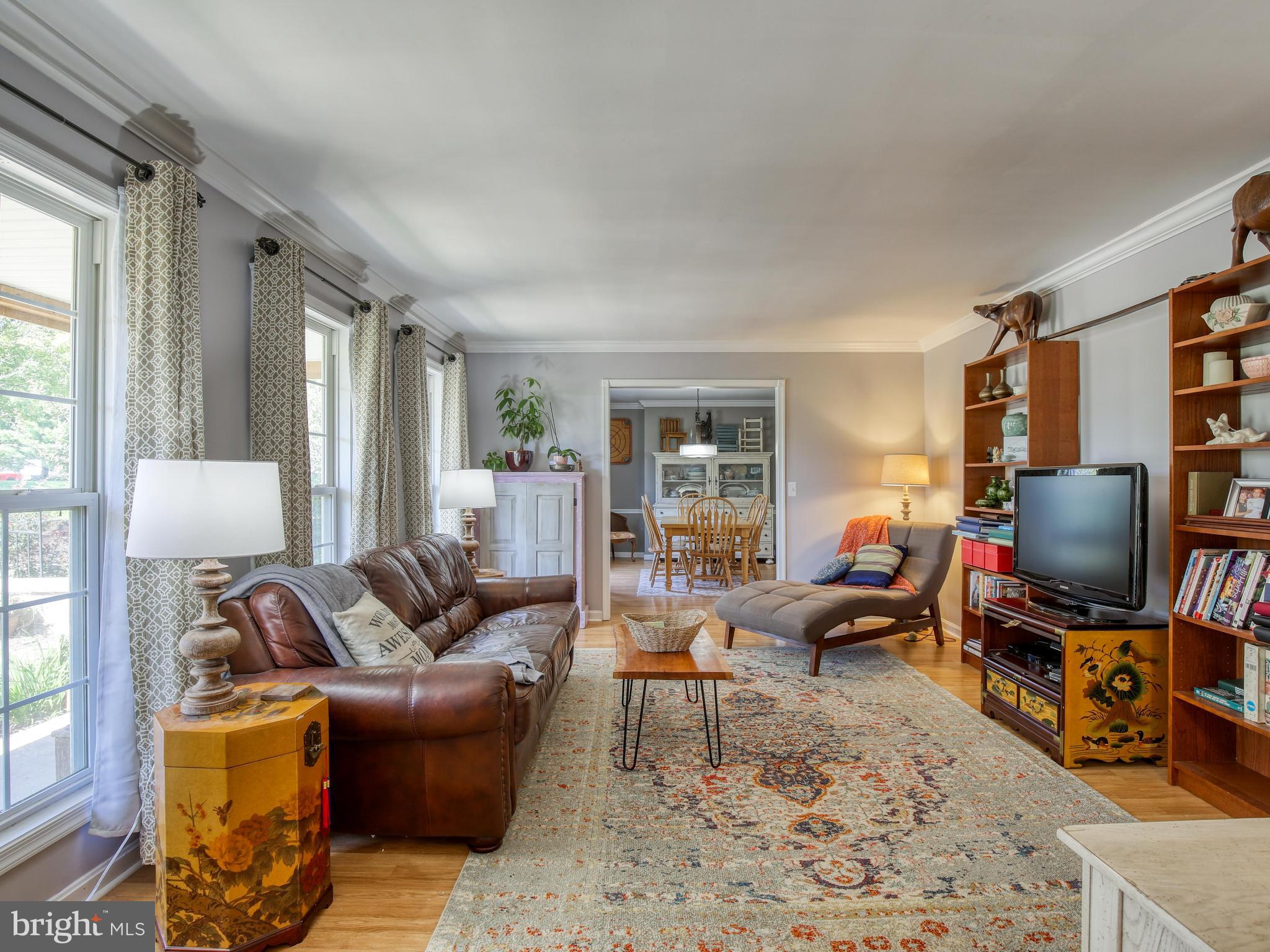 PEMBROKE GROVE - Residential