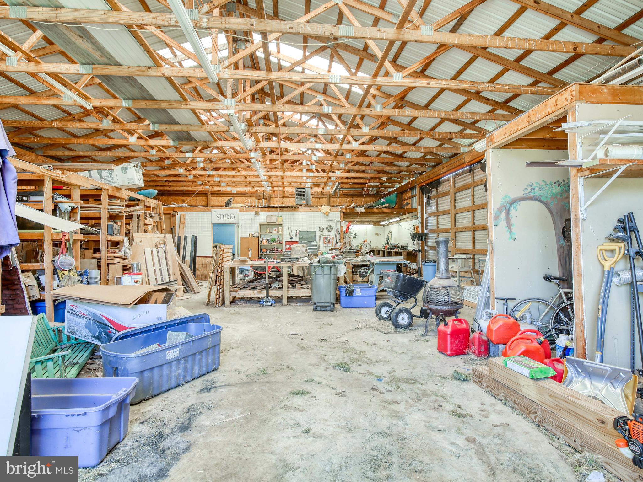 PEMBROKE GROVE - Residential