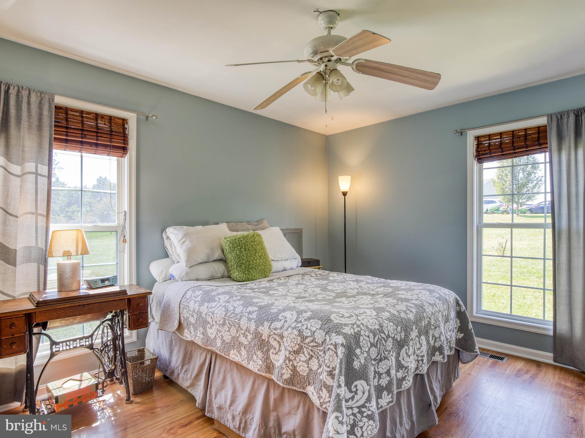 PEMBROKE GROVE - Residential