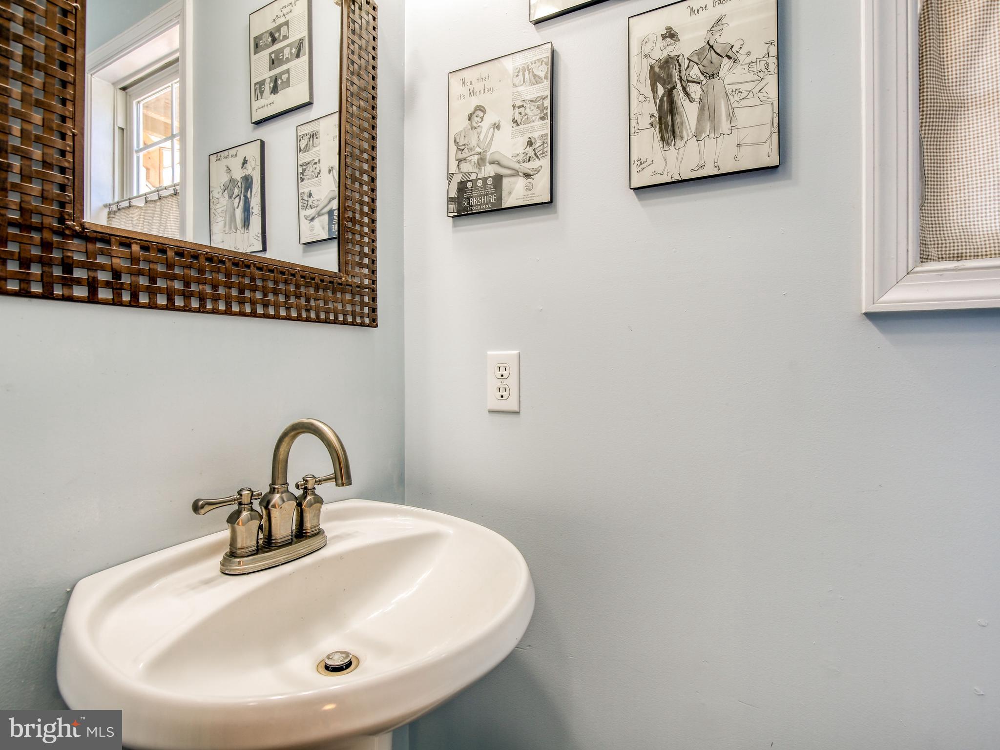 PEMBROKE GROVE - Residential