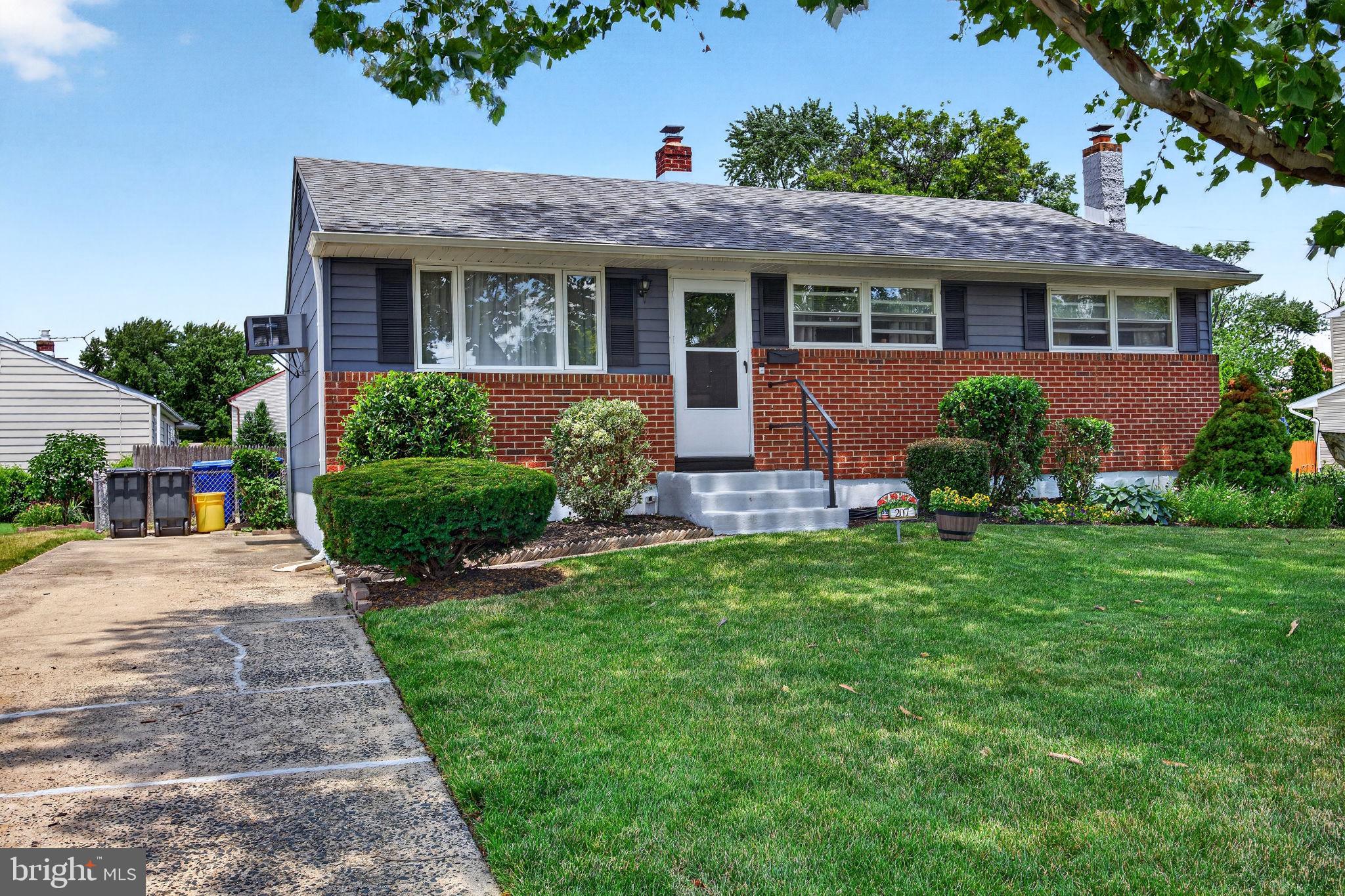 Photo 1 of 15 — 207 S GARDEN BOULEVARD, EDGEWATER PARK, NJ 08010