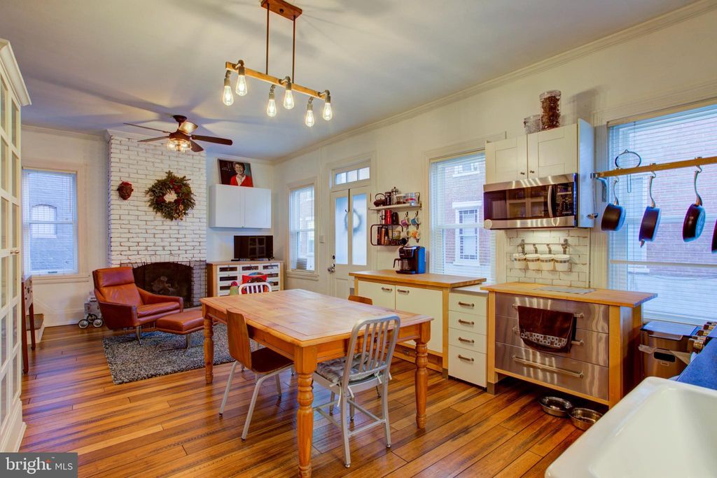 Photo of 123 E LEMON ST, LANCASTER, PA 17602 (MLS # PALA2028738)