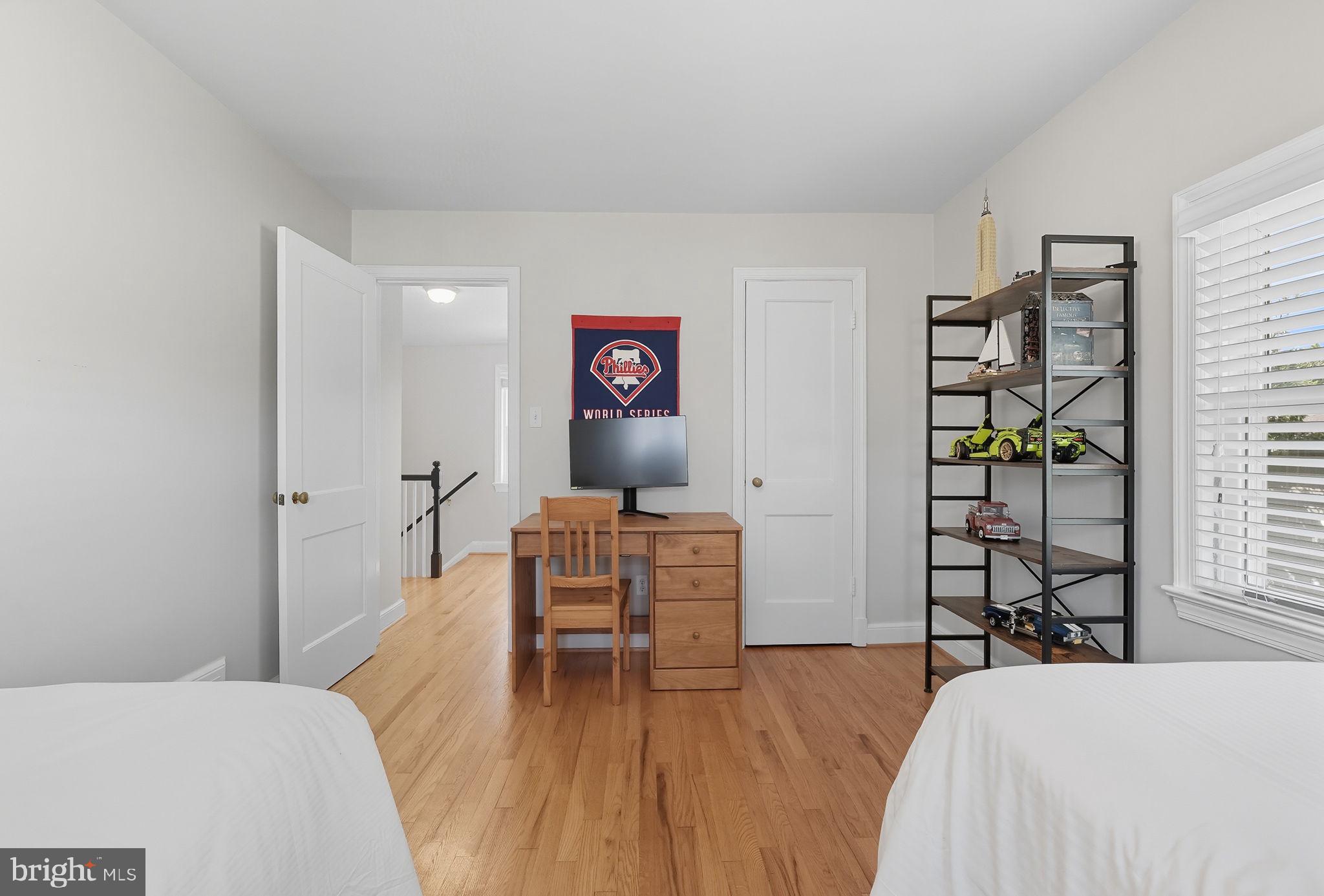 SOMERSET - Residential