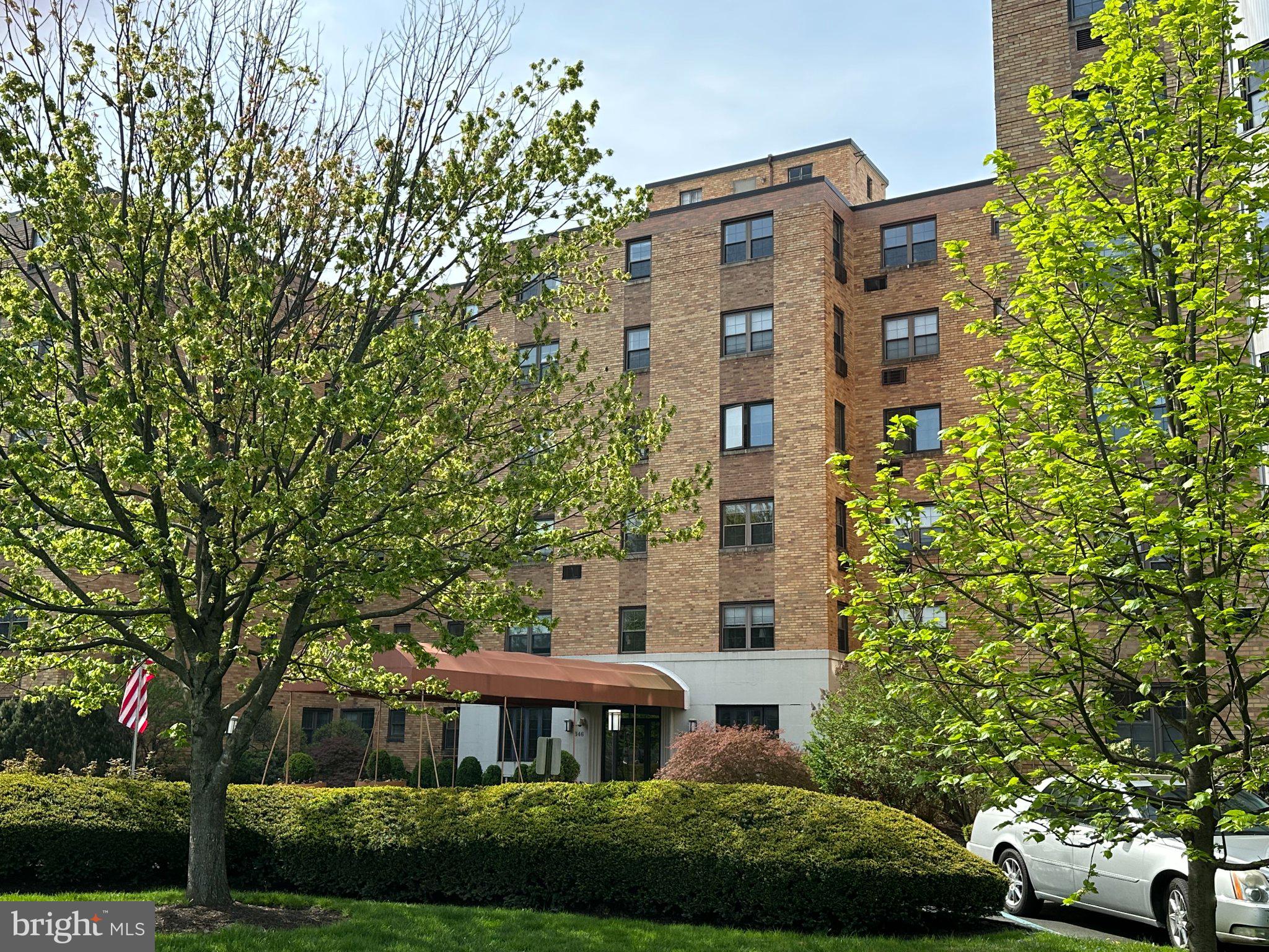 WYNNEWOOD PLAZA - Residential