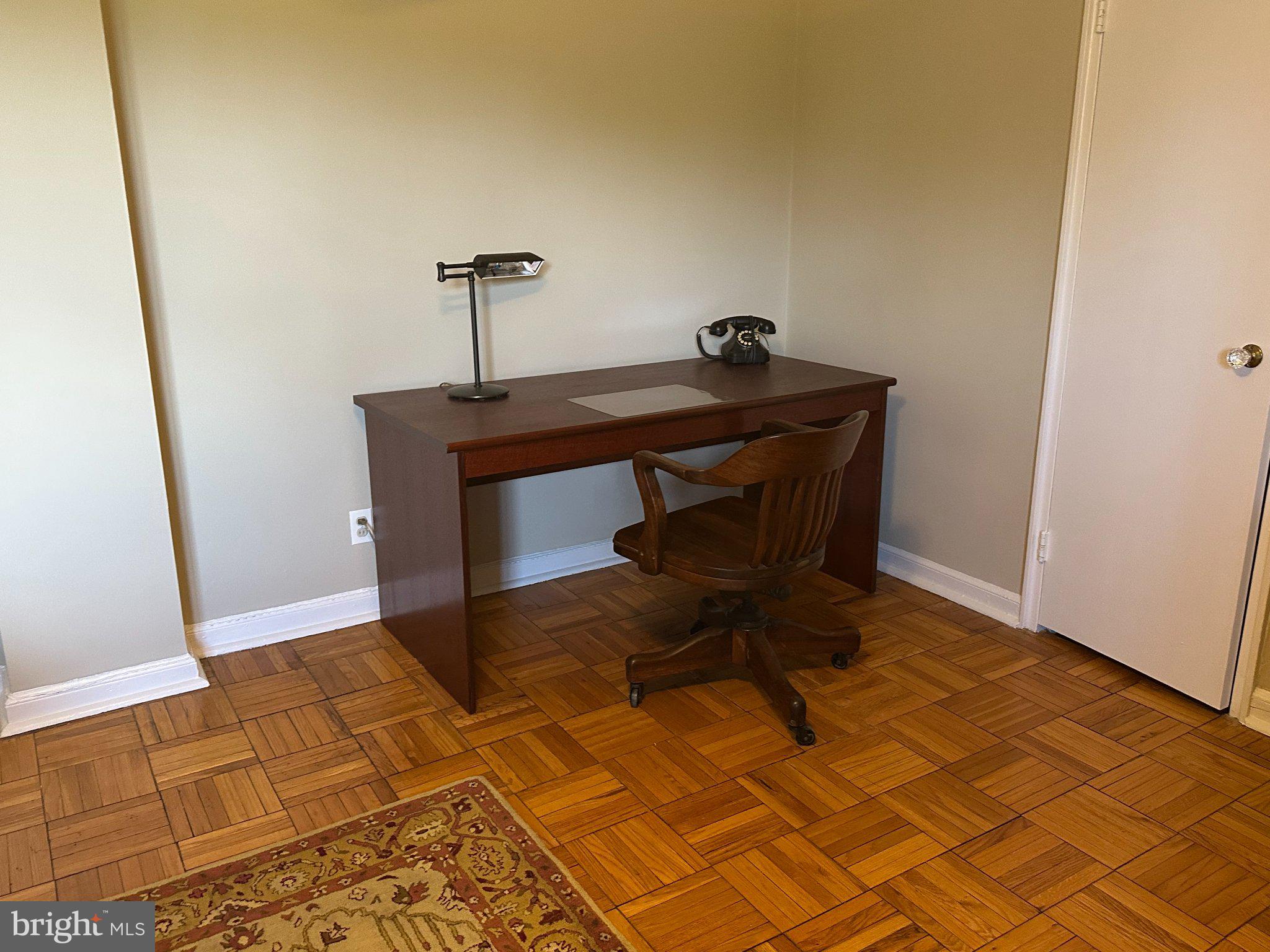 WYNNEWOOD PLAZA - Residential