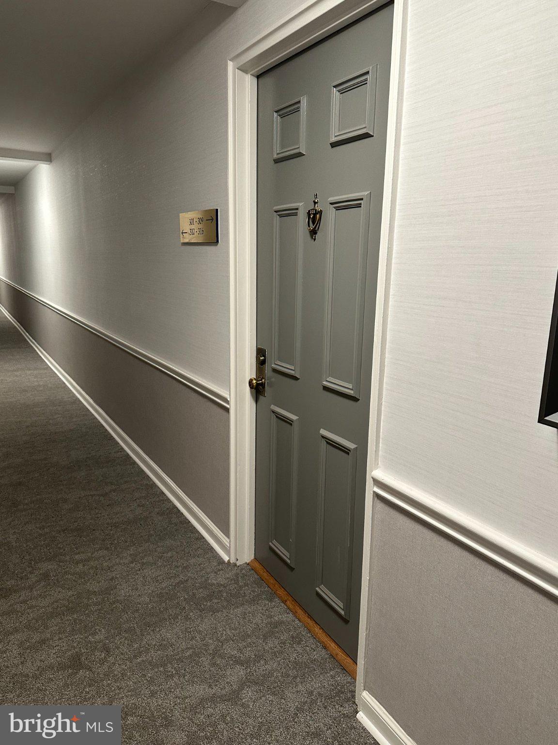 WYNNEWOOD PLAZA - Residential