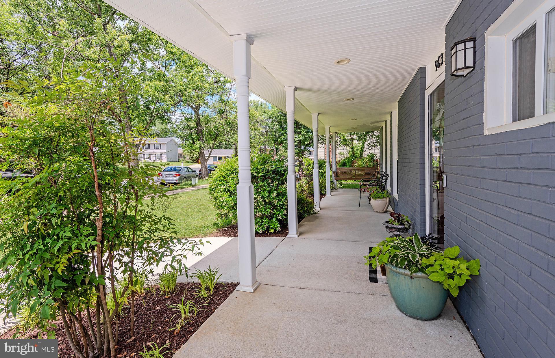 963 SUMMER HILL DRIVE
