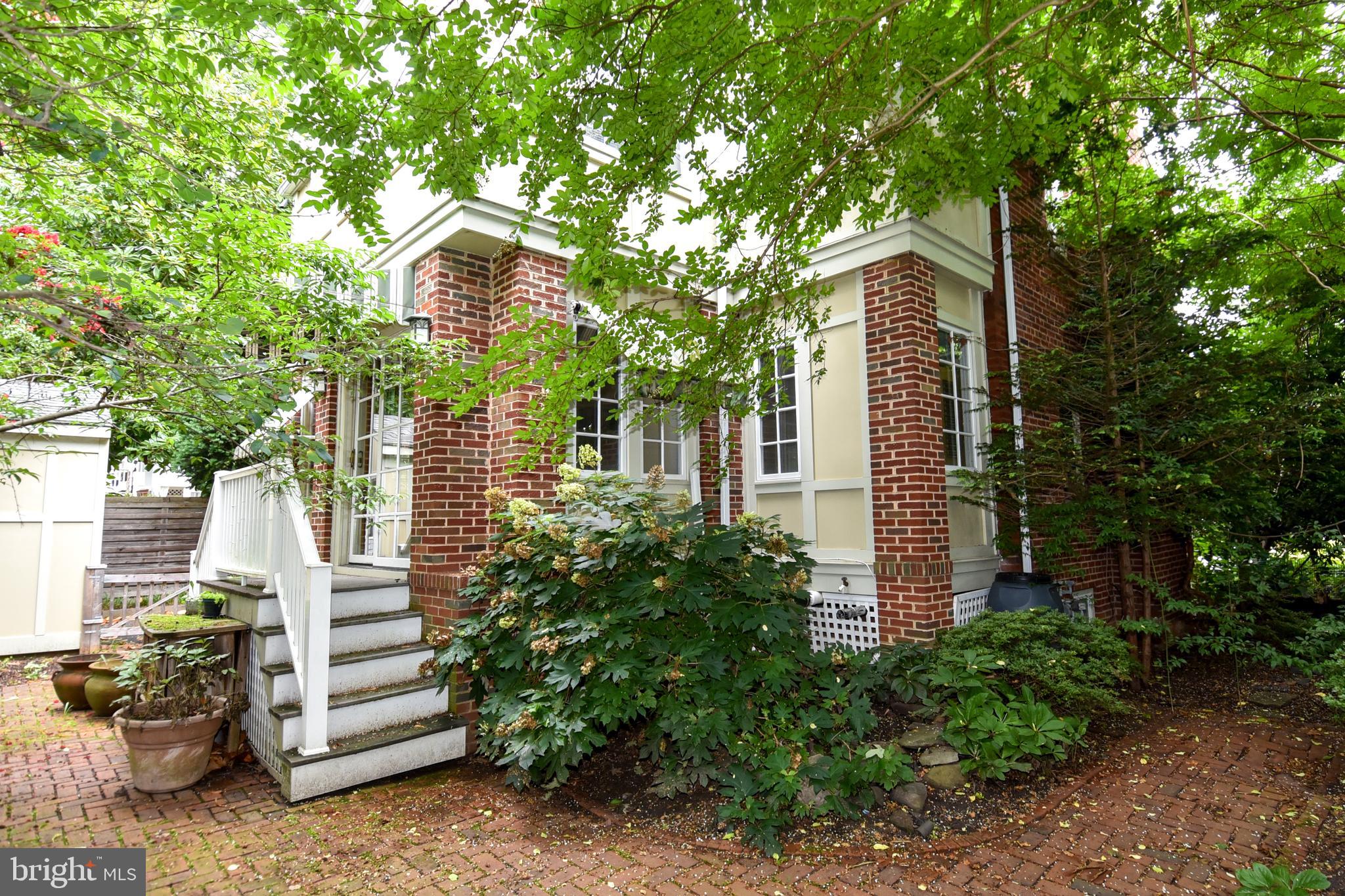 BRADDOCK HEIGHTS - Residential Lease