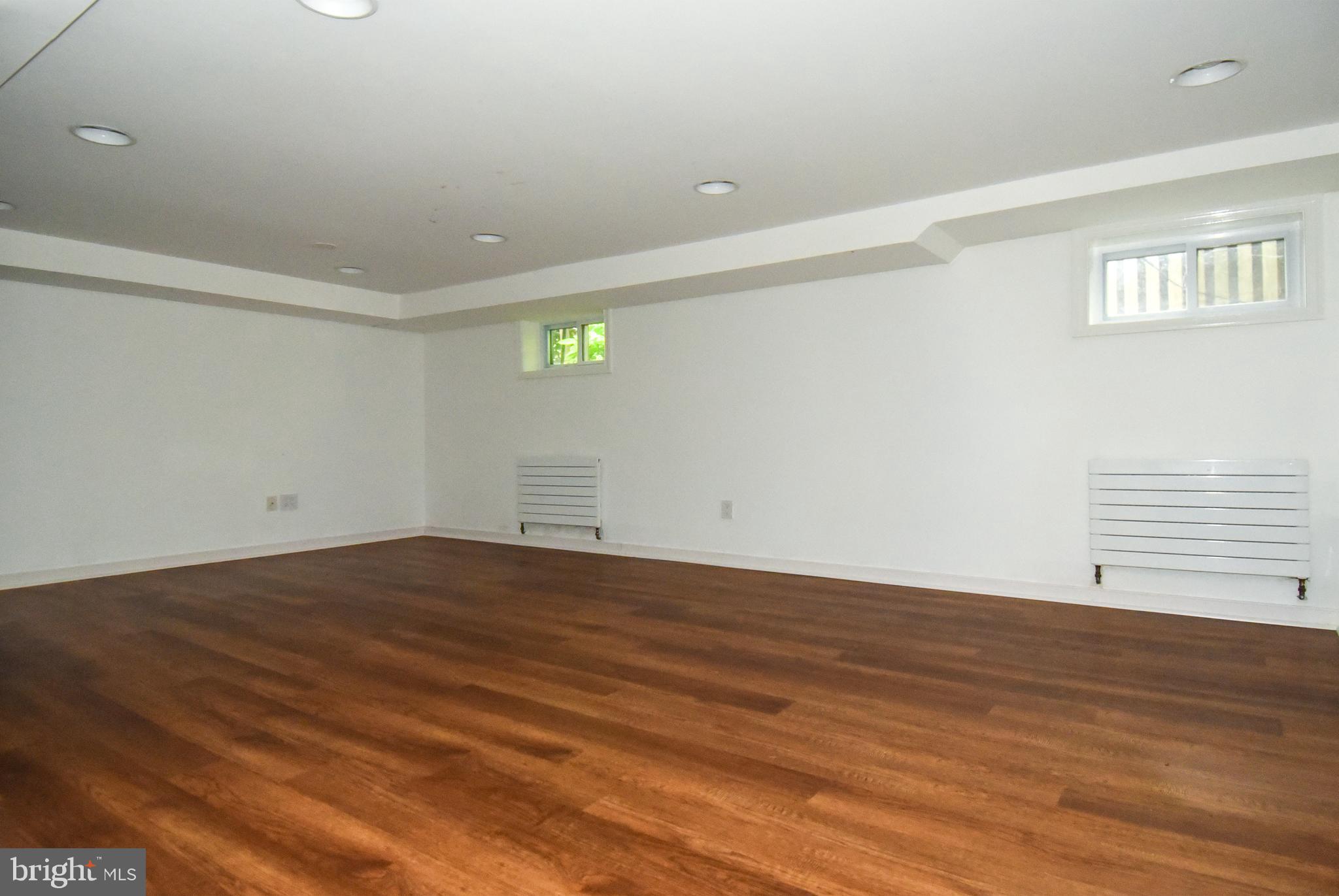 BRADDOCK HEIGHTS - Residential Lease