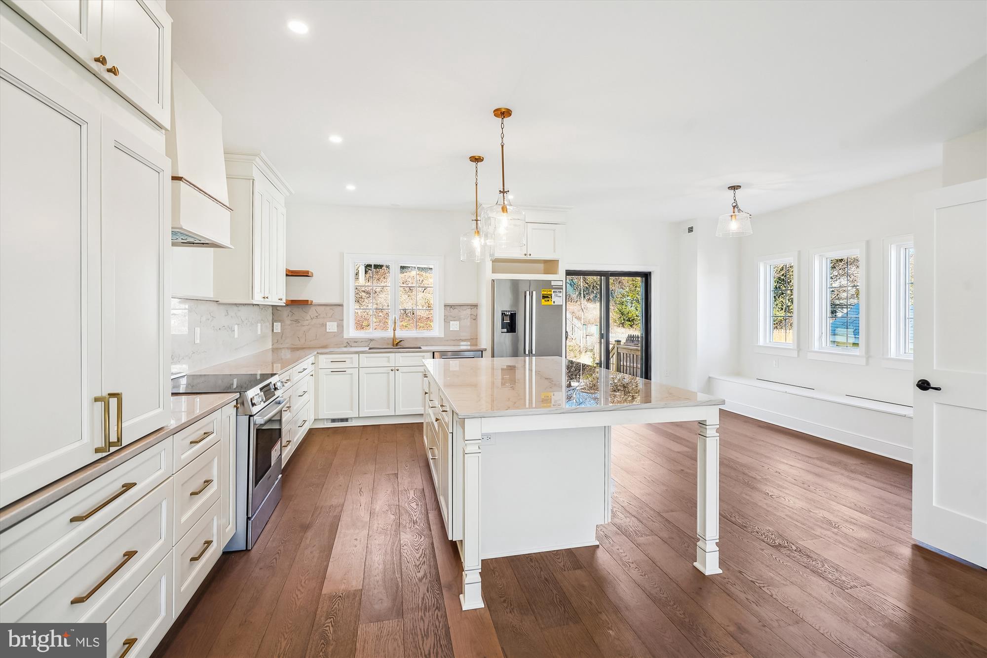 CLAREMONT - Residential