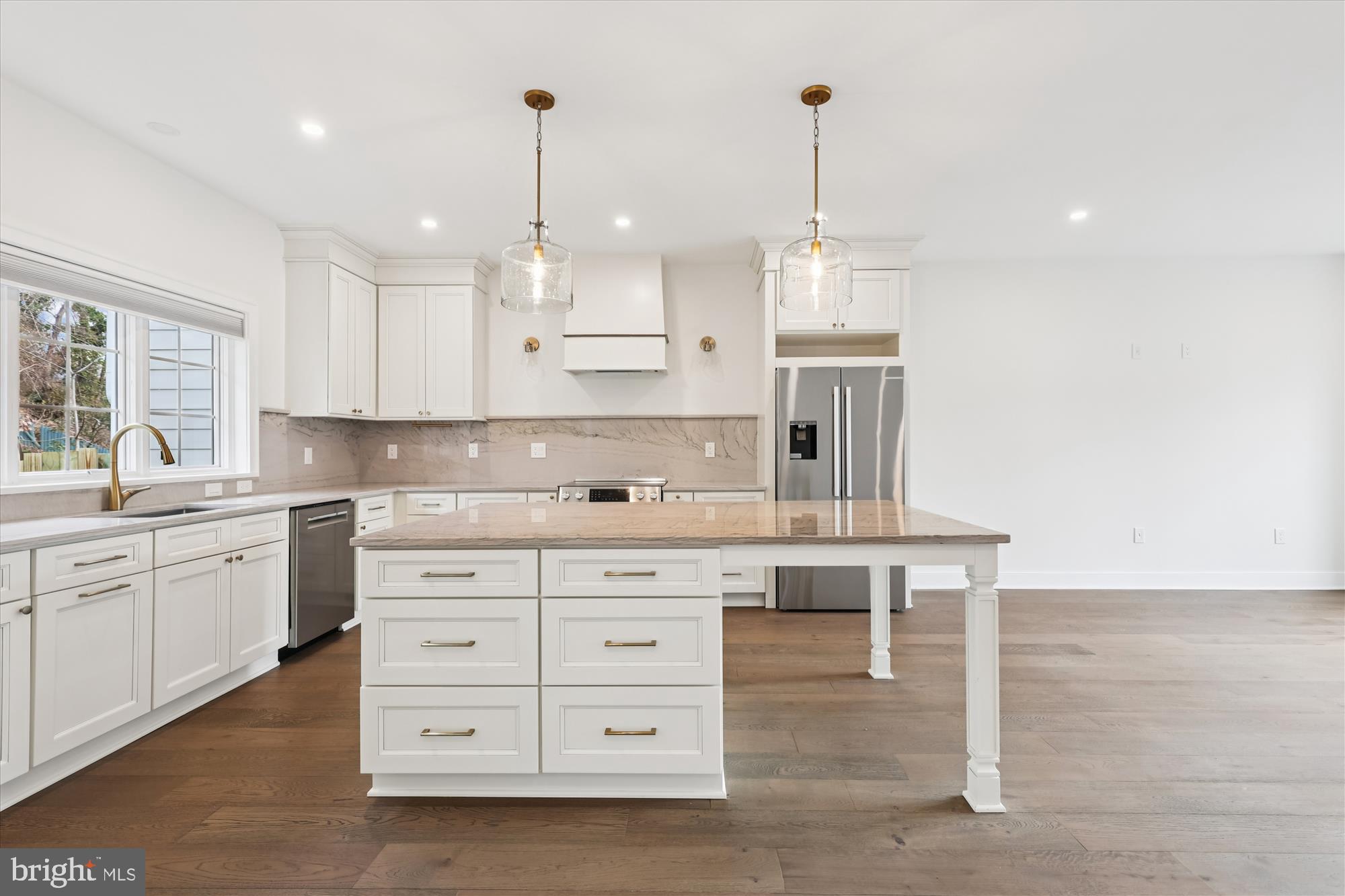 CLAREMONT - Residential