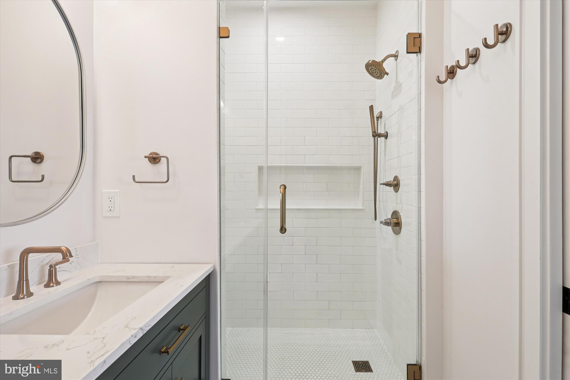 CLAREMONT - Residential