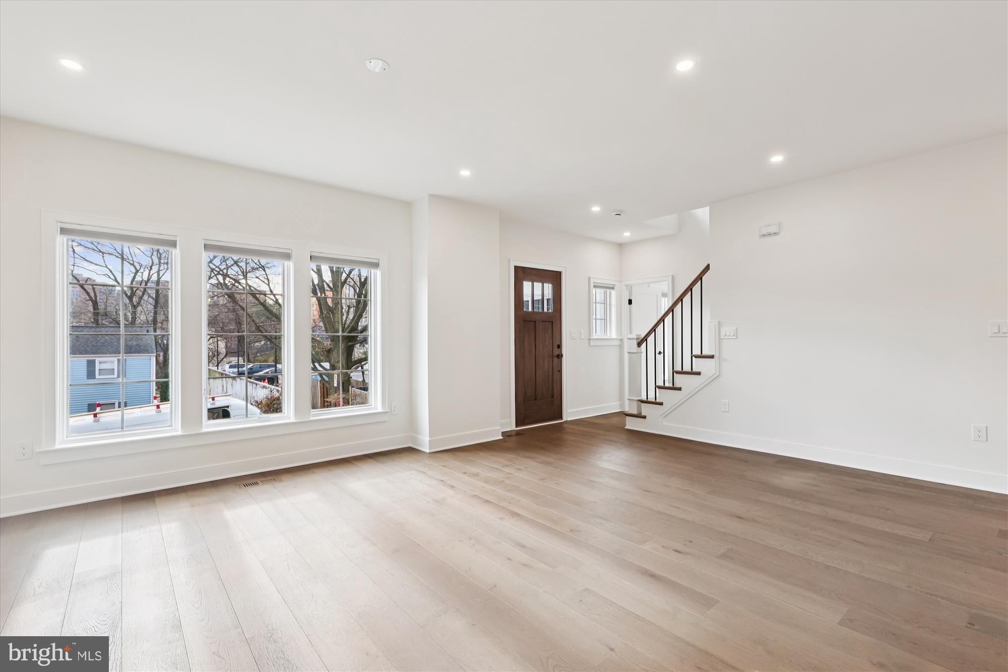 CLAREMONT - Residential