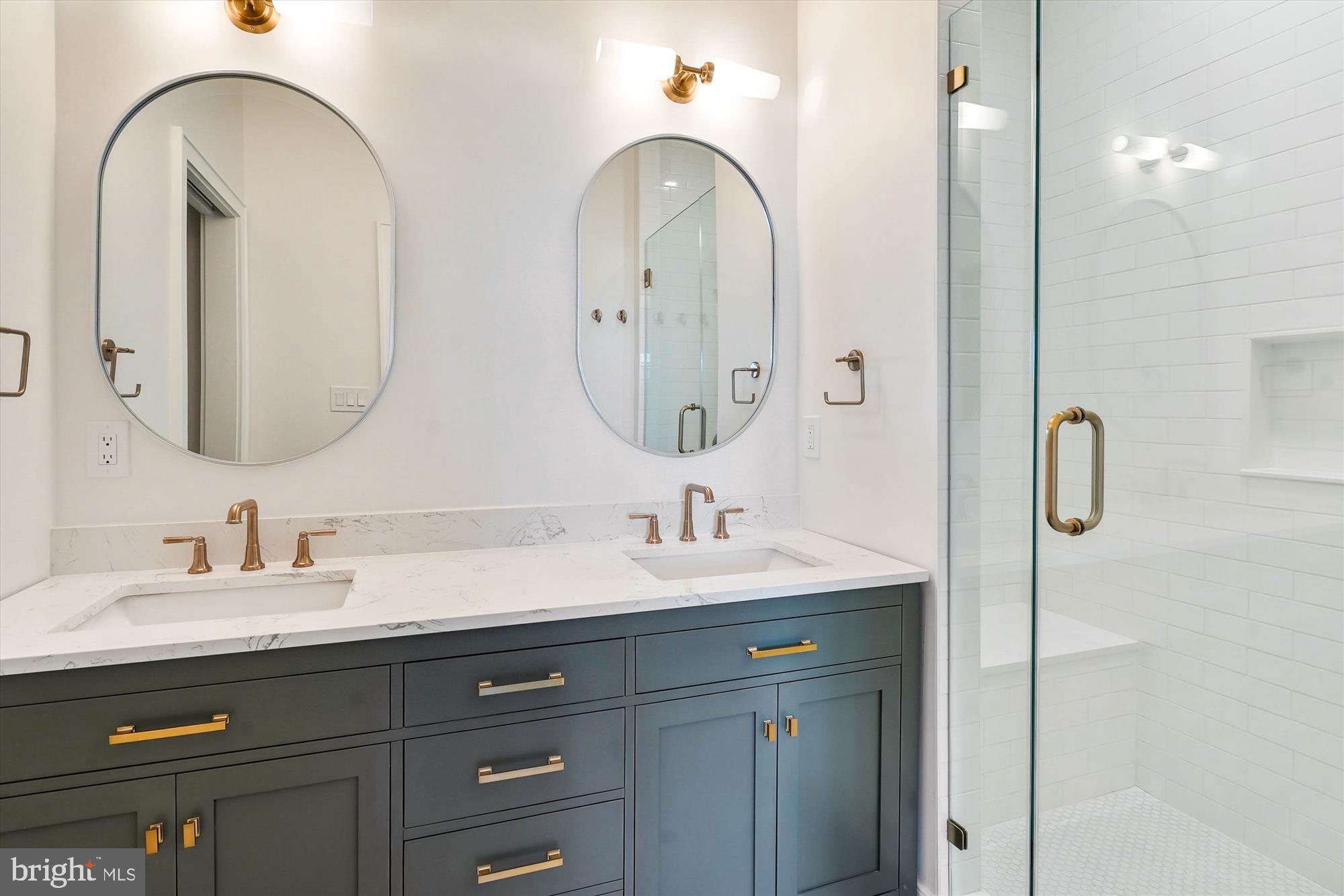 CLAREMONT - Residential