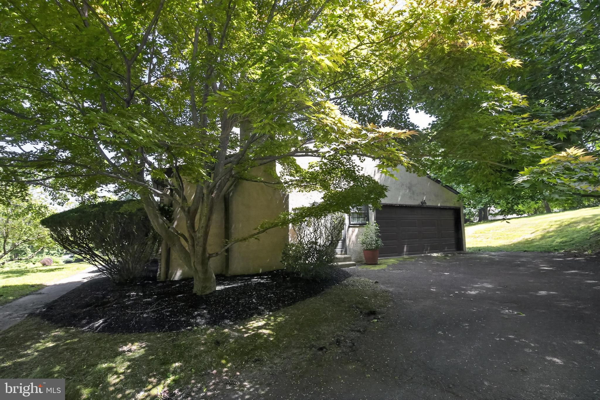 1429 HOPELAND ROAD