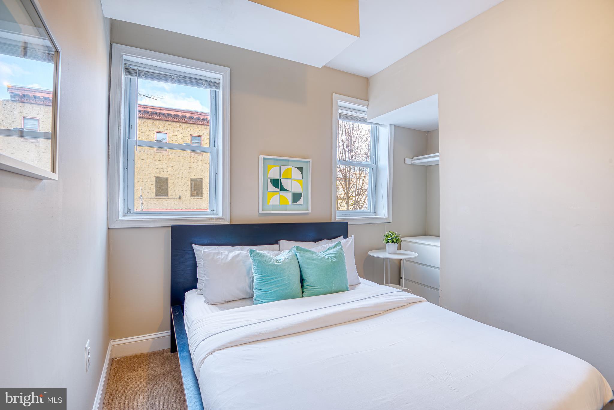 LITTLE ITALY - Residential Lease