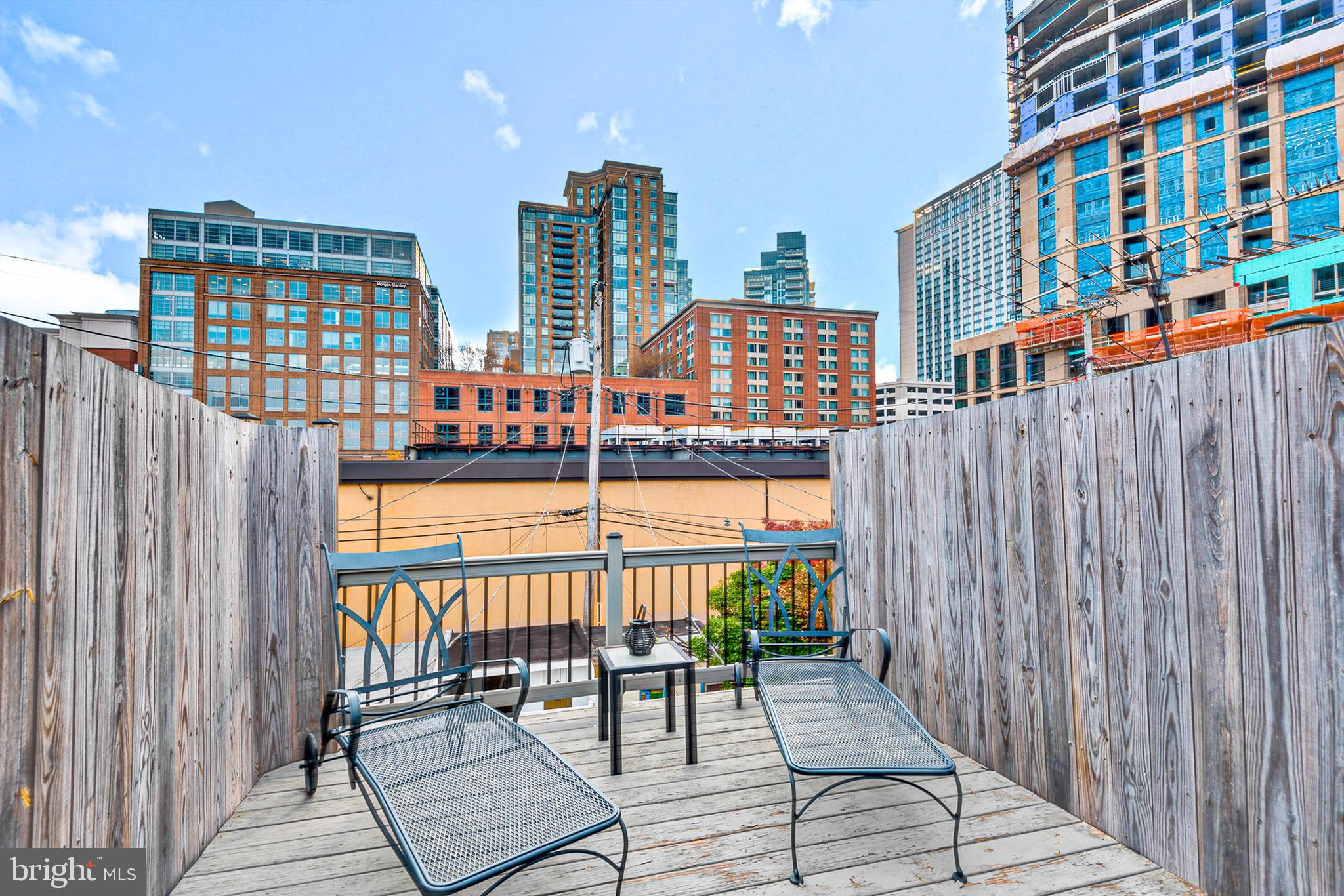 LITTLE ITALY - Residential Lease