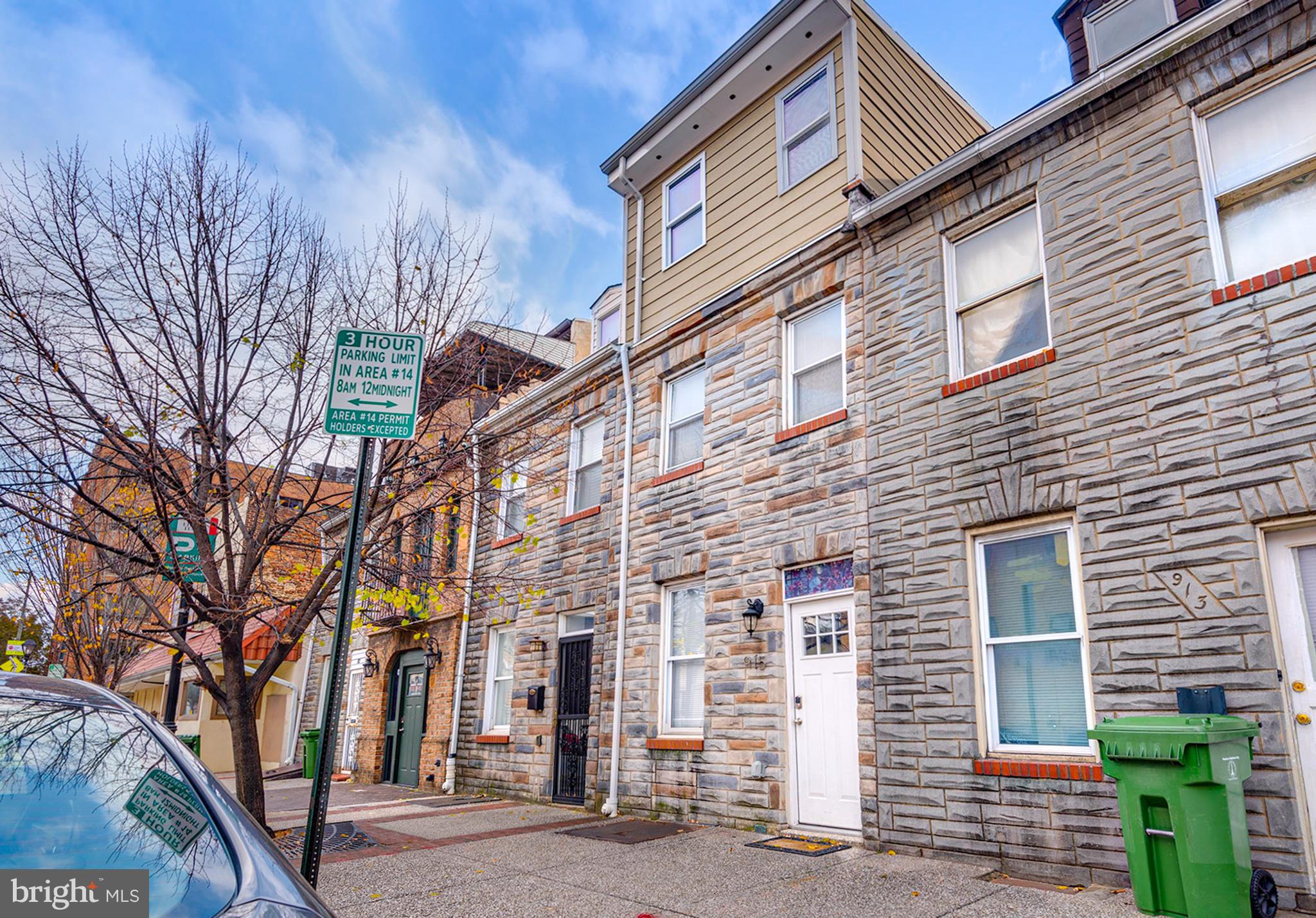 LITTLE ITALY - Residential Lease