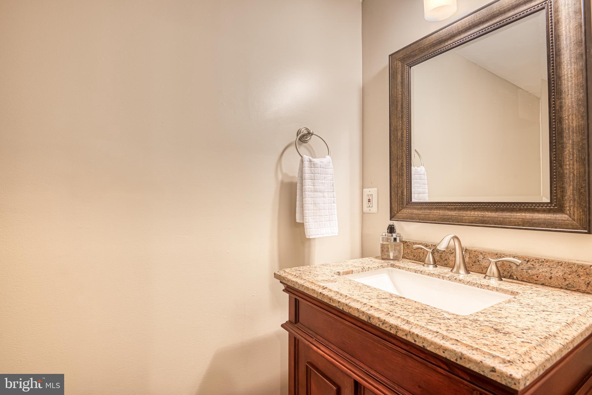 LITTLE ITALY - Residential Lease