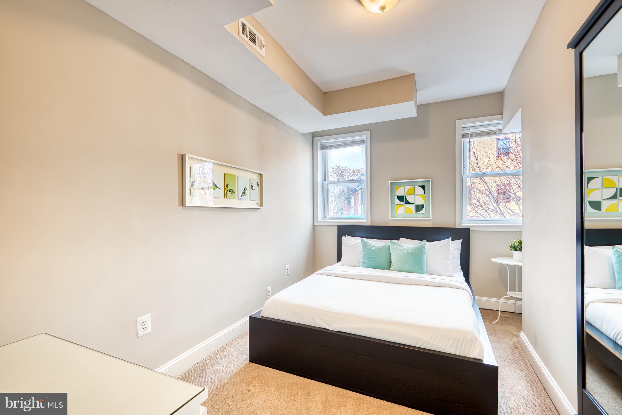 LITTLE ITALY - Residential Lease