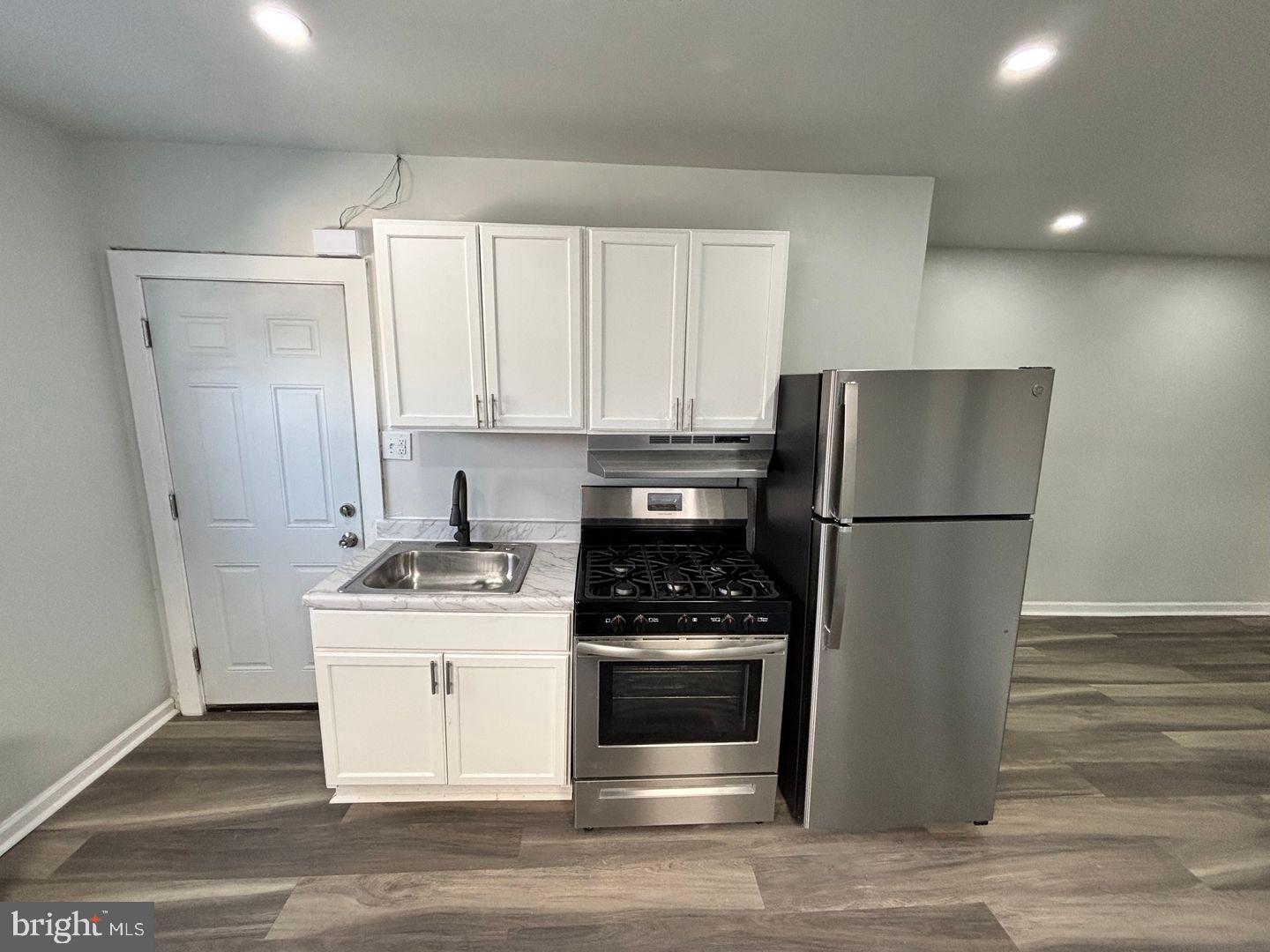 223 S 49TH STREET 3F