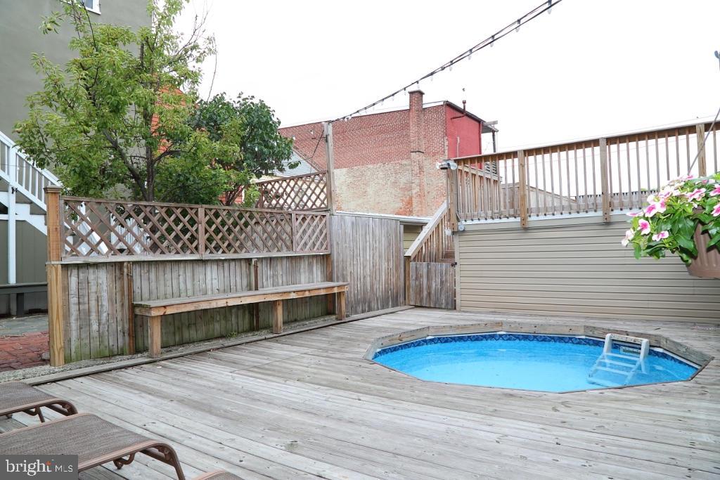 LANCASTER - Residential