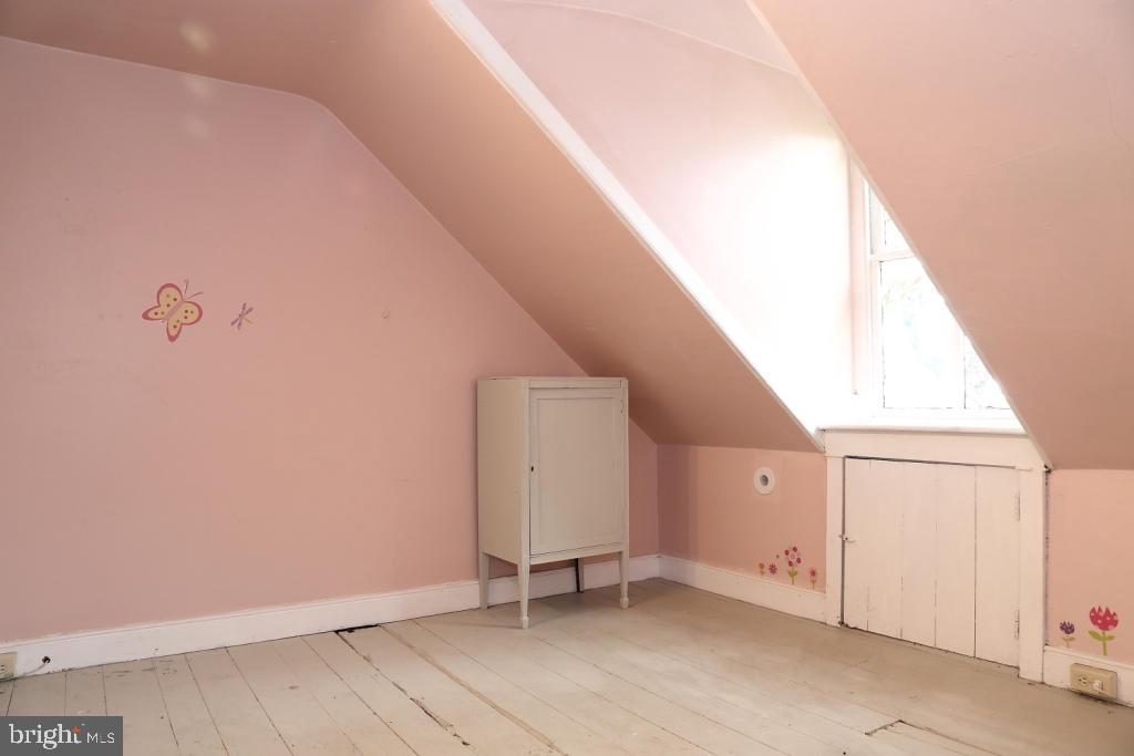 LANCASTER - Residential