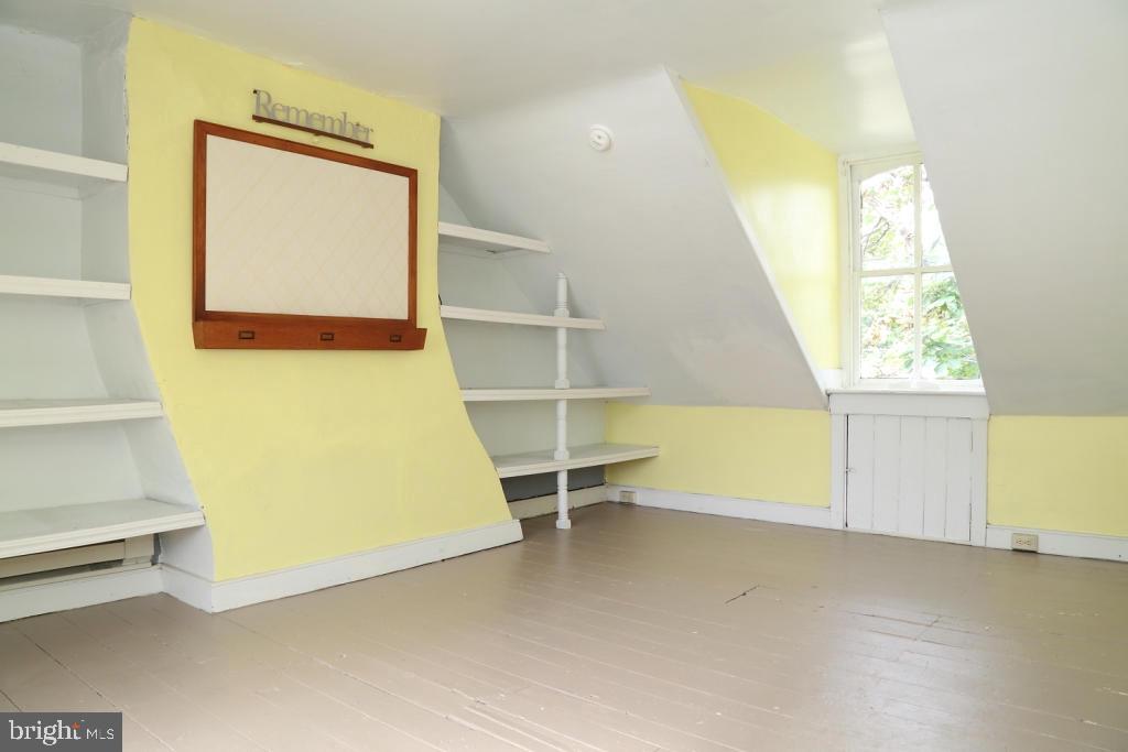 LANCASTER - Residential