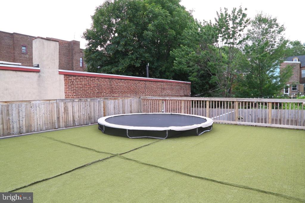 LANCASTER - Residential