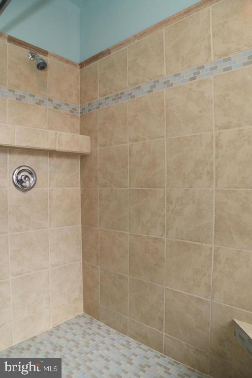 LANCASTER - Residential