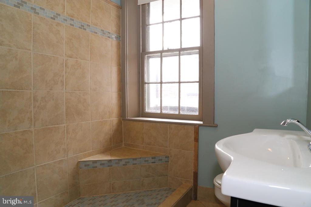 LANCASTER - Residential