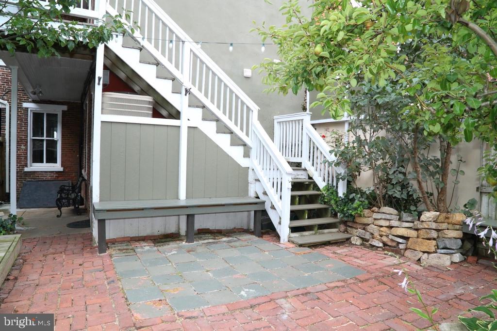 LANCASTER - Residential