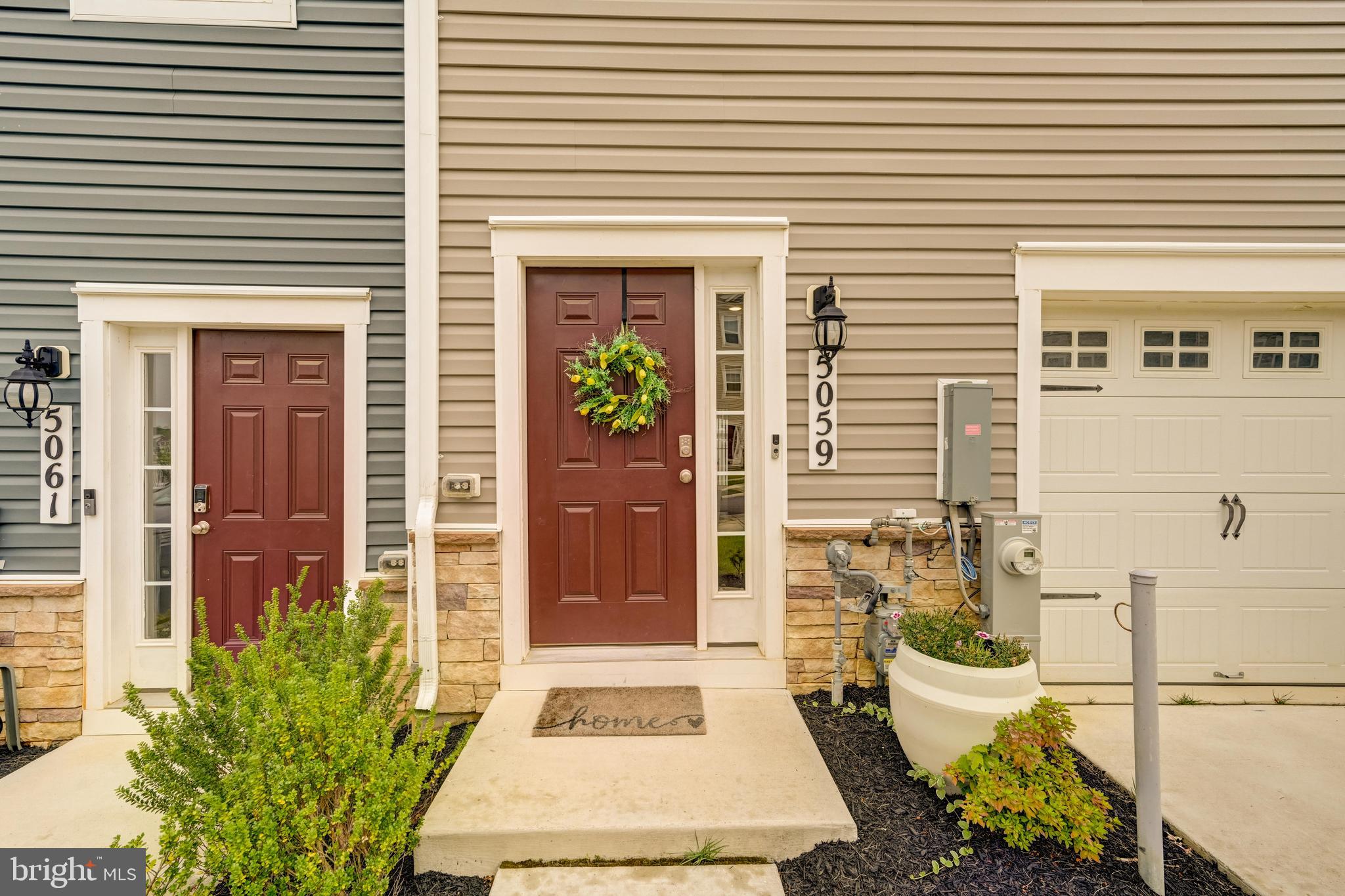 5059 SILVER OAK DRIVE