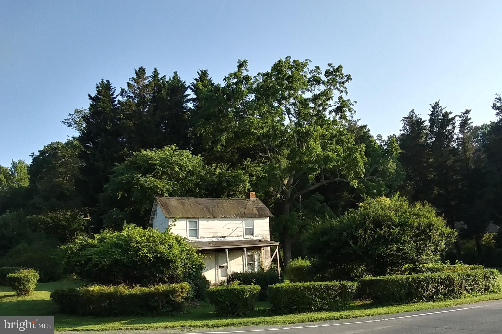 Looking to build your dream home? Look no further! This beautiful corner lot in a quiet rural neighborhood provides the perfect opportunity. The location is in close proximity to the bay, marinas, shopping, things to do, and commuting to Washington, DC. Don’t miss this opportunity. Schedule your showing today!