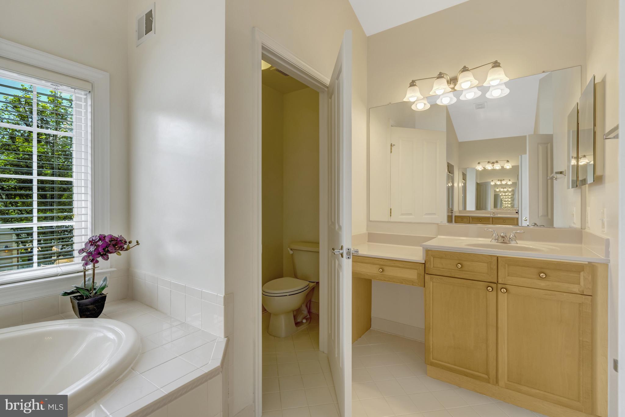 MAPLE TRACE - Residential