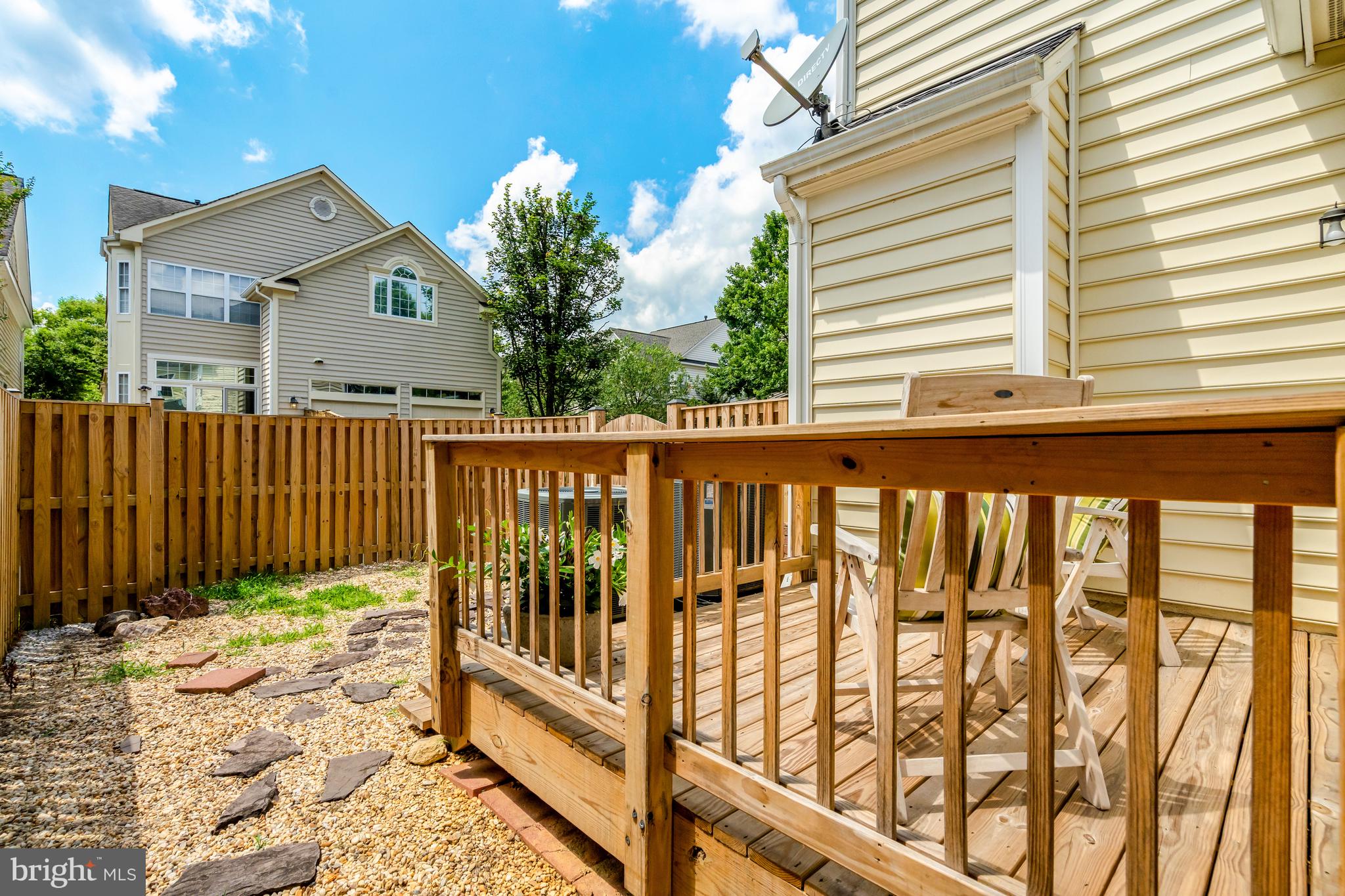 MAPLE TRACE - Residential